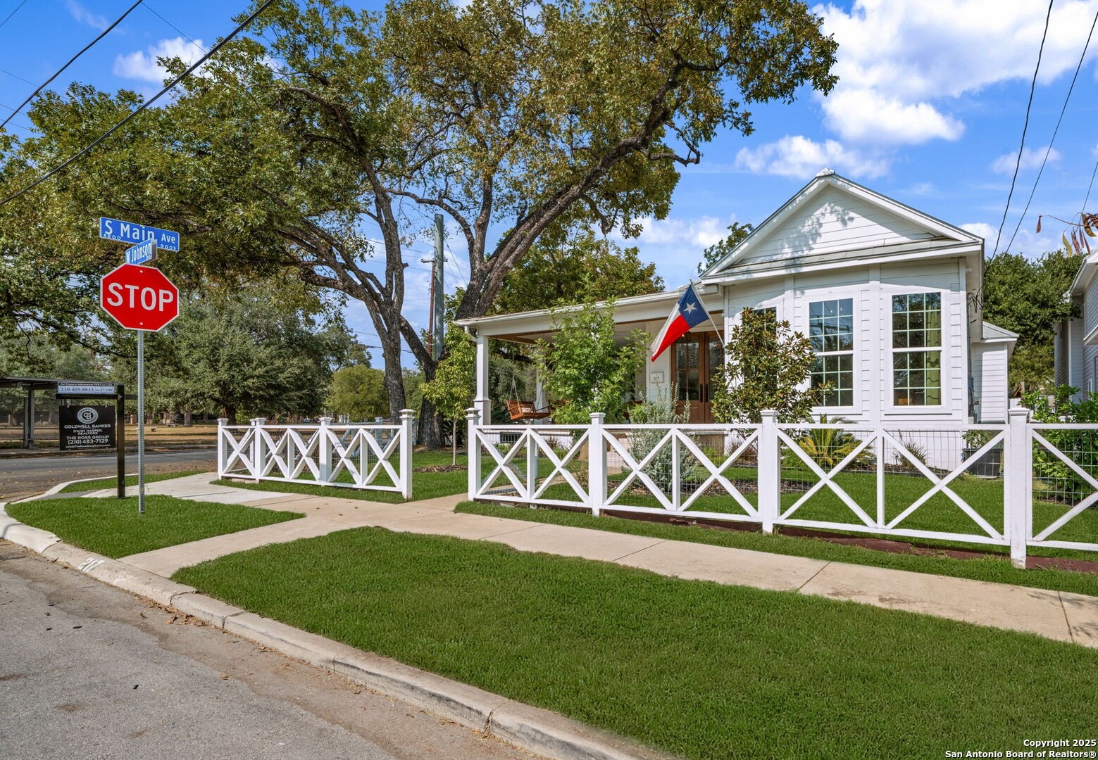 217 W Johnson